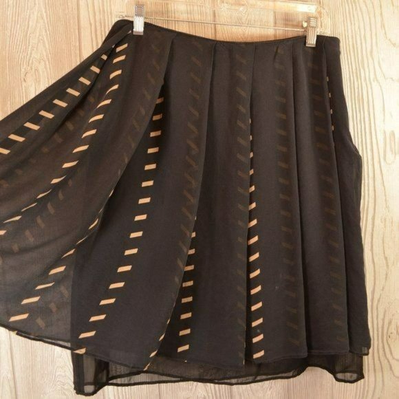 id/enity by Lord &Taylor Flare Black Skirt Size 8 - Picture 2 of 7